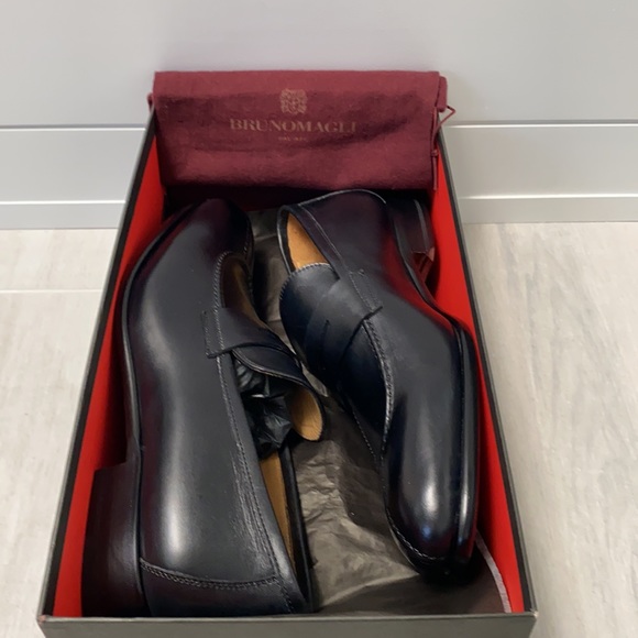 Bruno Magli Black Loafers - Picture 2 of 10